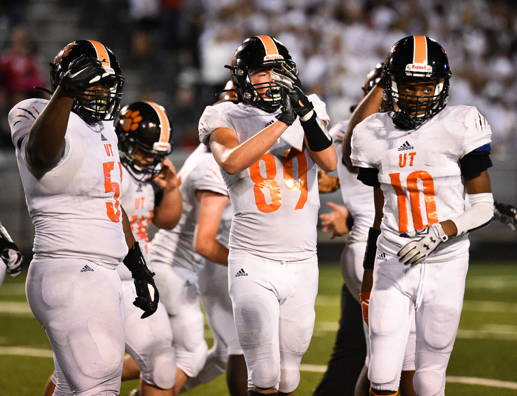 083019-qct-spt-ut-west-football-197a.jpg